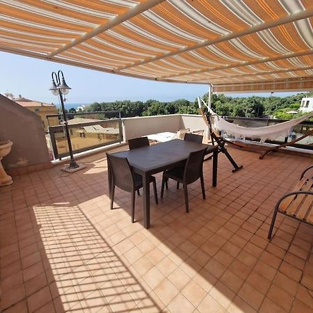 Terrazza A Nettuno E Chiesa Giubilare Santa Maria Goretti Esterno foto